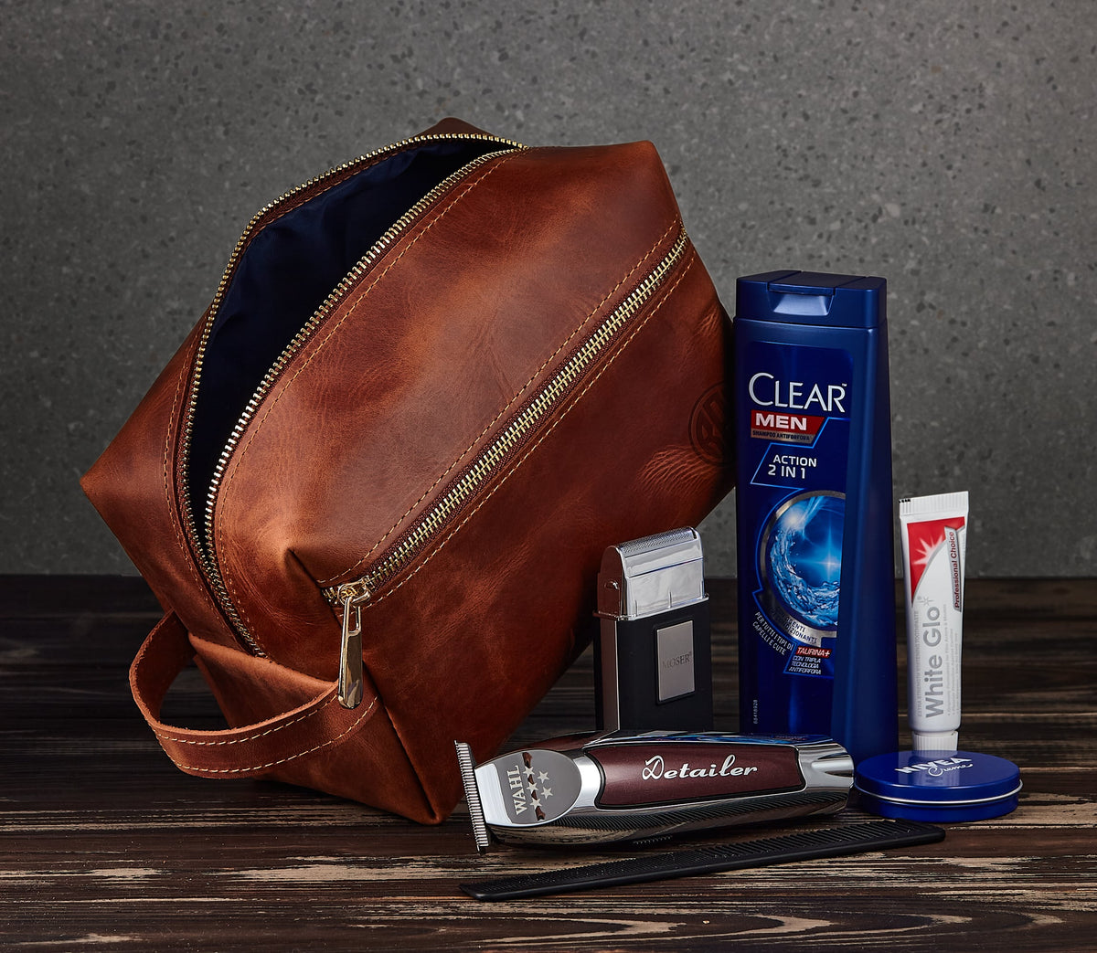 Personalized Leather Dopp Kit – Initials