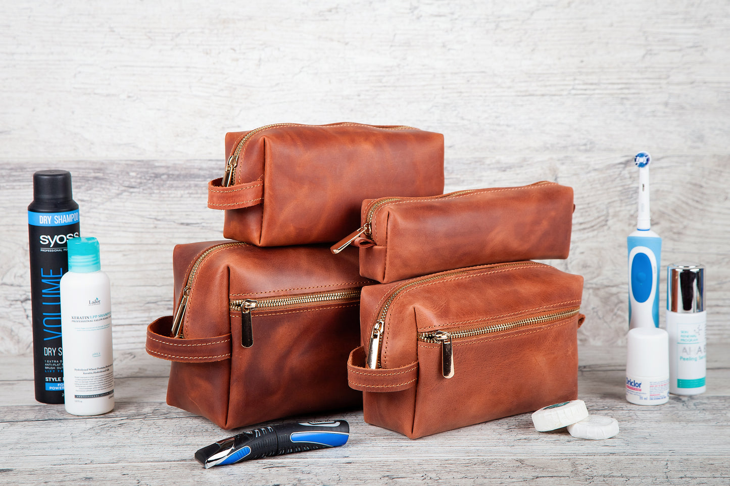Custom Mens Toiletry Bag, Personalized Men's Wash Bag, Toiletry Bag for Men Travel Toiletries Bag Dopp Kit, Leather Toiletry Travel Pouch