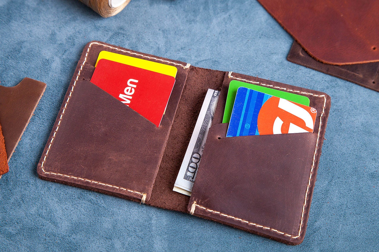 Minimalist Leather Wallet, Leather Bifold Wallet, Distressed Leather Slim Bifold Wallet, Personalized Leather Wallet, Fathers Day Gift