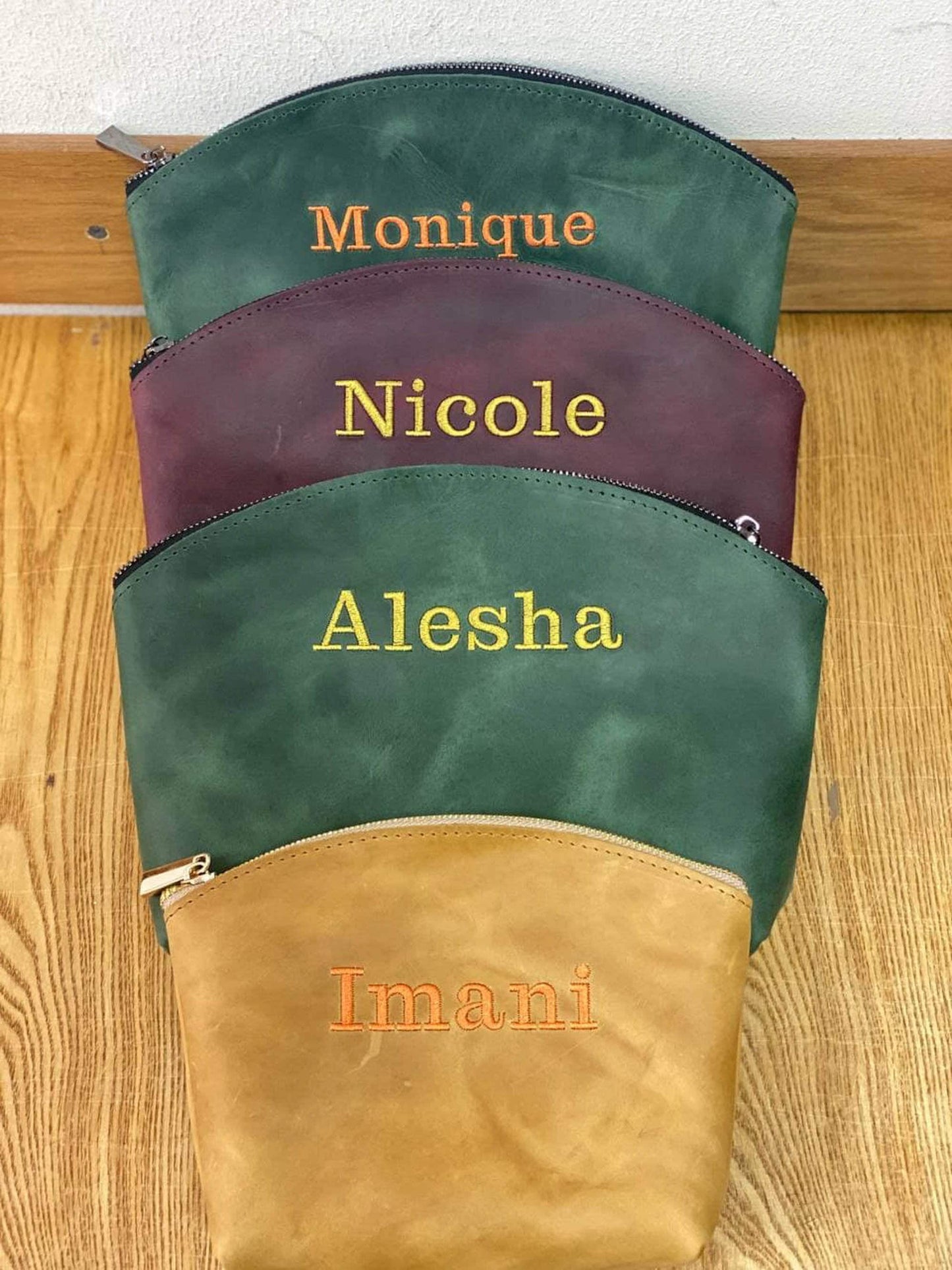 MakeUp Bag Make Up Bag Bridesmaid Make Up Bag with Name Birthday Gift Ideas for Her Leather Cosmetic Bag for Women