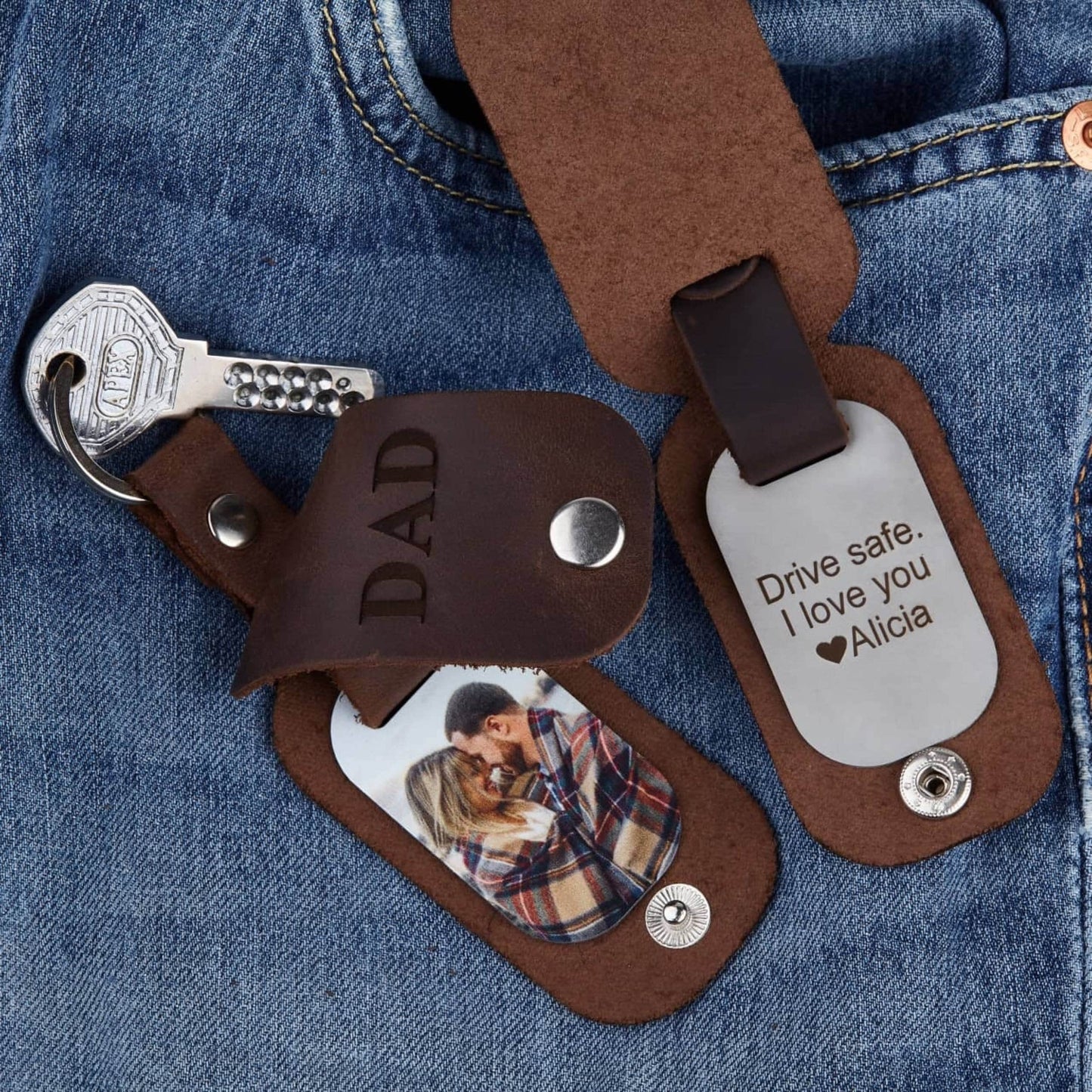 Personalized photo keychains make it easy to find your set of keys on the household key holder, and they're great as gifts or party favors.