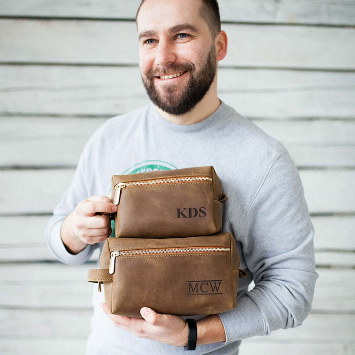 Personalized Leather Dopp Kit – Custom