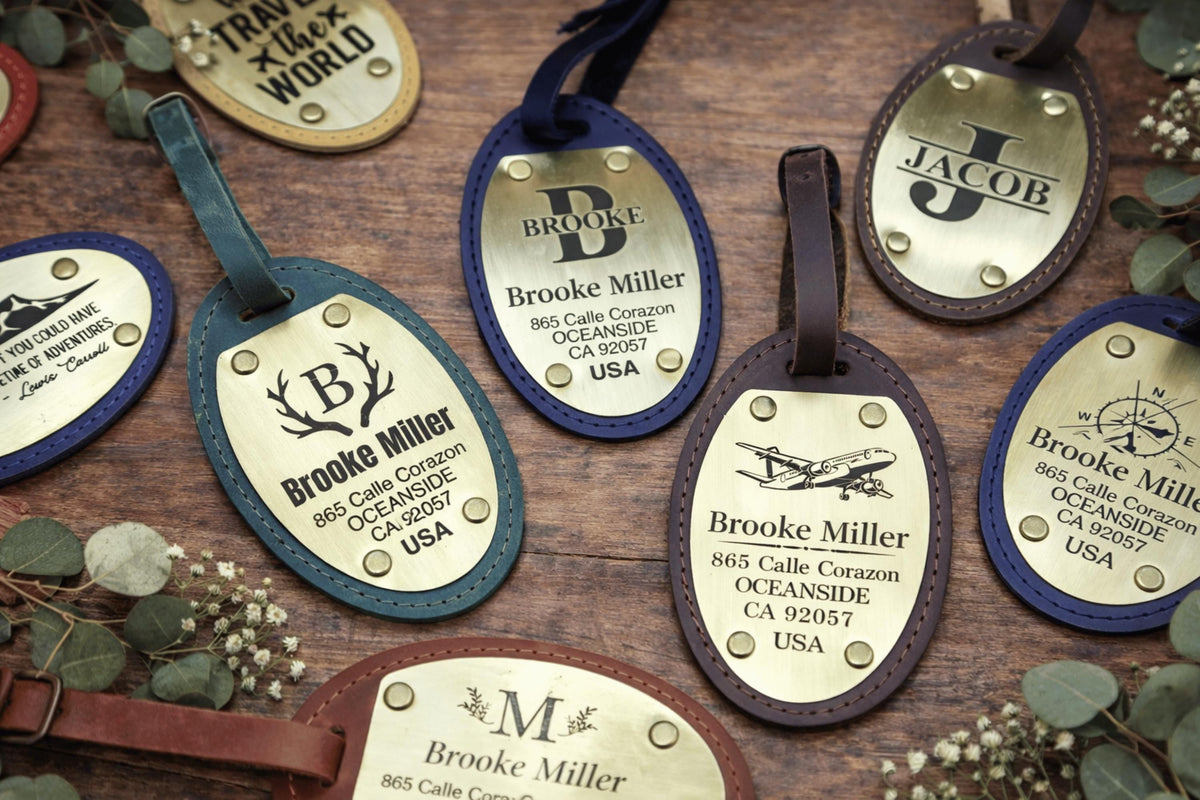 Personalized Oval Leather Luggage Tag – Engraved Brass Plate — image 1
