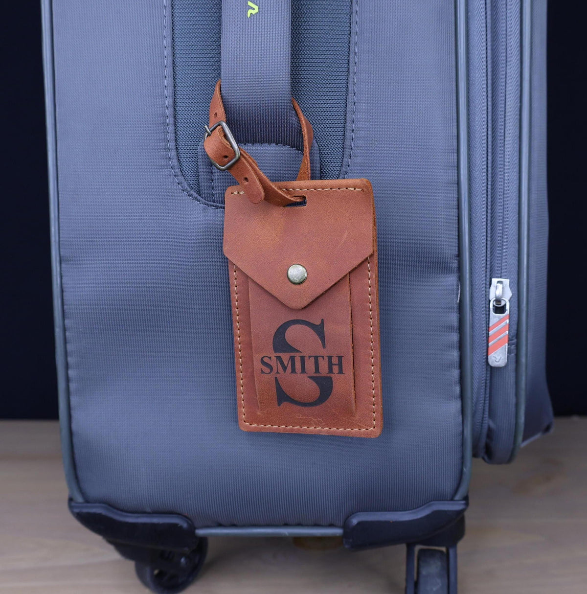 Personalized Rectangular Leather Luggage Tag – Custom Design — image 2