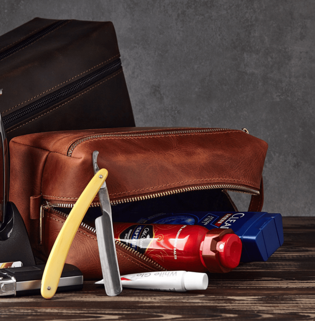 Personalized Leather Dopp Kit – Christmas Gift