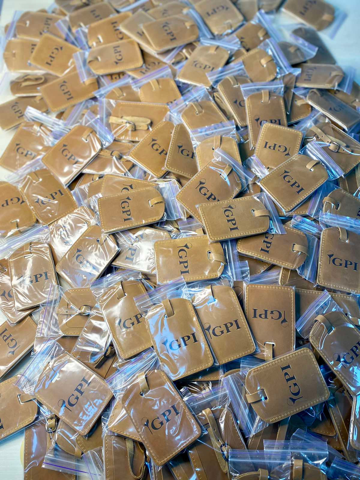 Leather luggage tags, Luggage tags personalized, luggage tag favor, luggage tags wedding, wedding favors