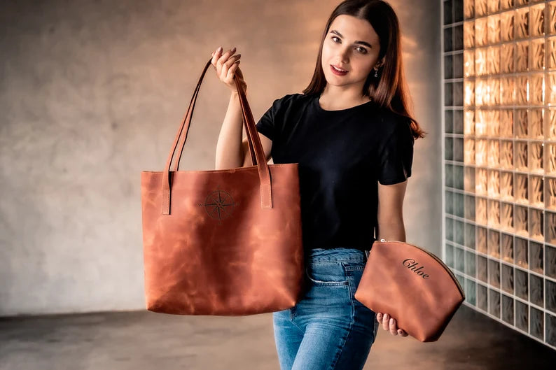 Personalized Leather Makeup Bag – New Mom